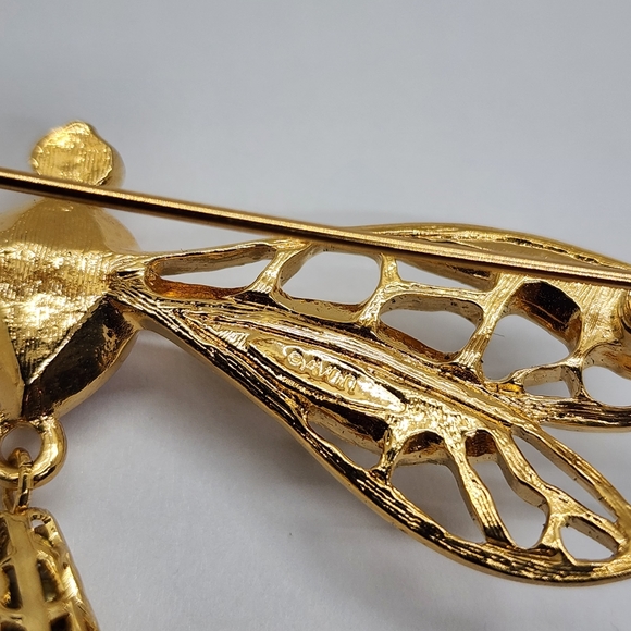 Avon Dragon Fly Gold & Faux Pearl Brooch Pendant - Picture 12 of 17